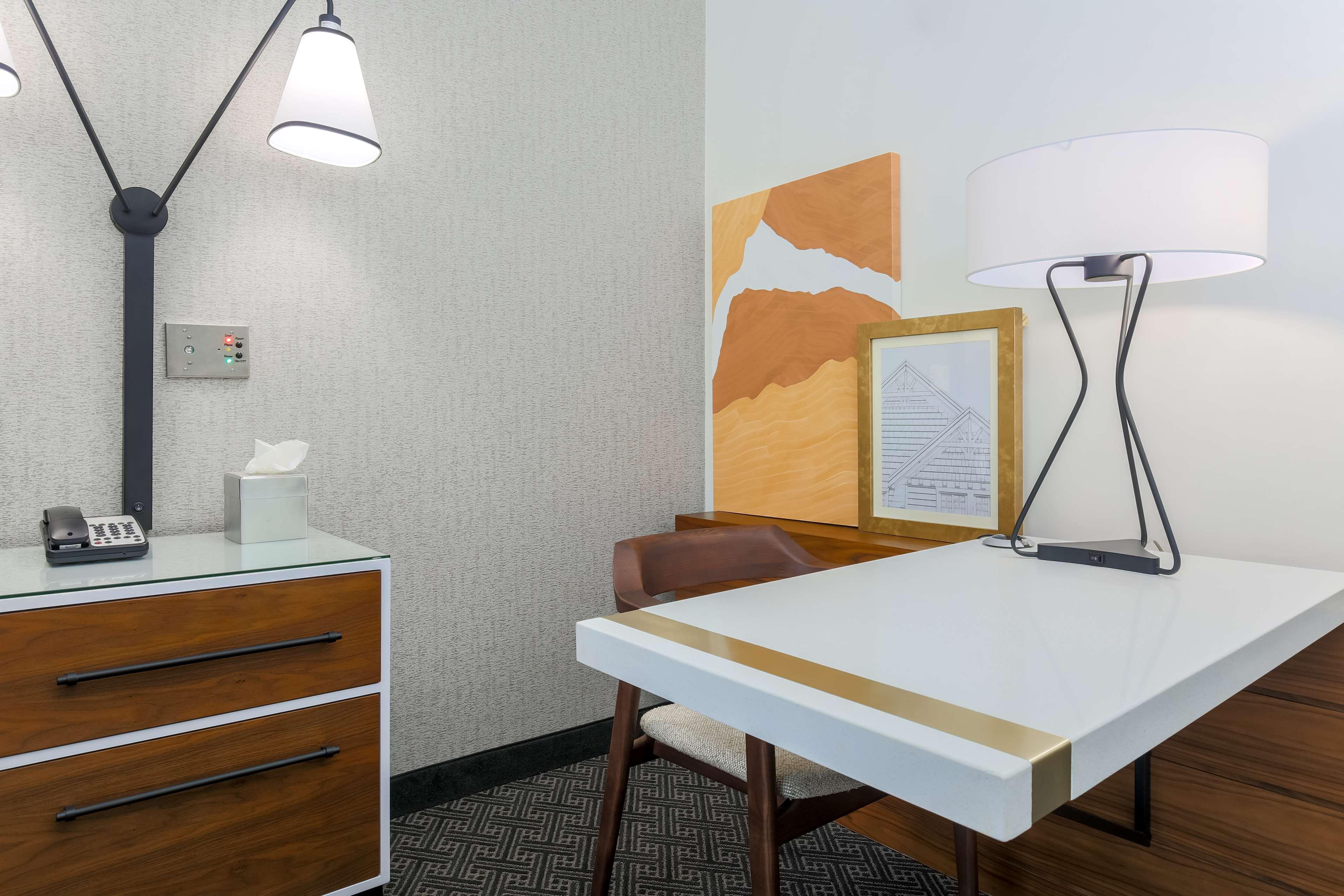 Doubletree Suites By Hilton Hotel Sacramento - Rancho Cordova Zewnętrze zdjęcie