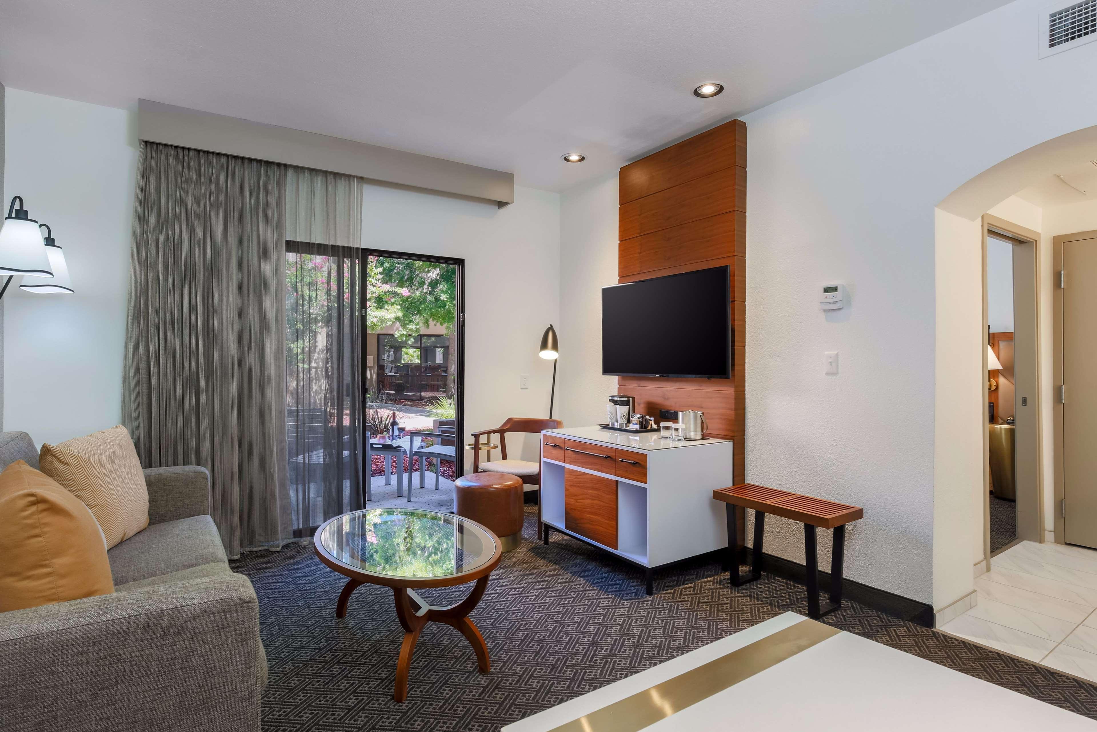 Doubletree Suites By Hilton Hotel Sacramento - Rancho Cordova Zewnętrze zdjęcie