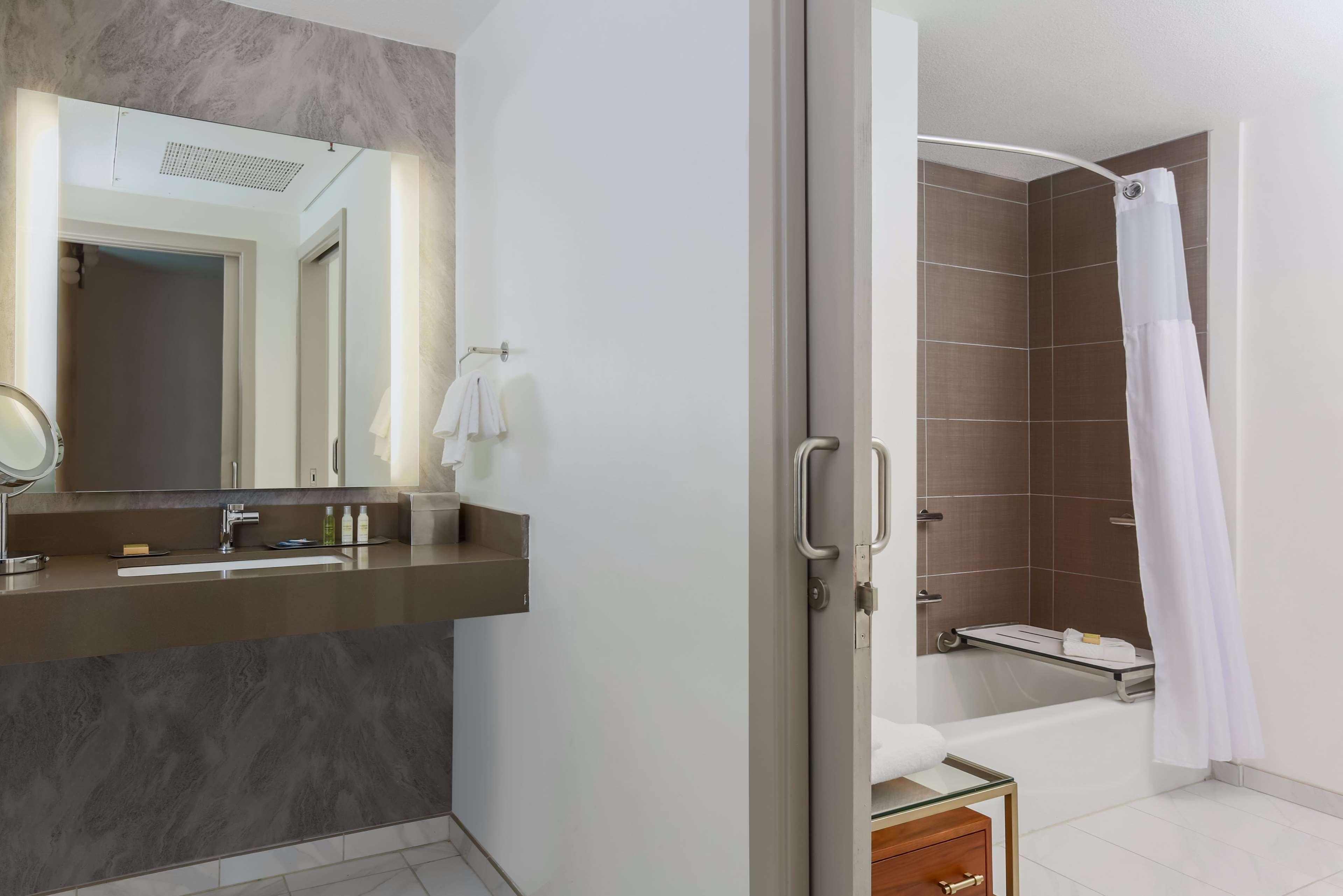 Doubletree Suites By Hilton Hotel Sacramento - Rancho Cordova Zewnętrze zdjęcie